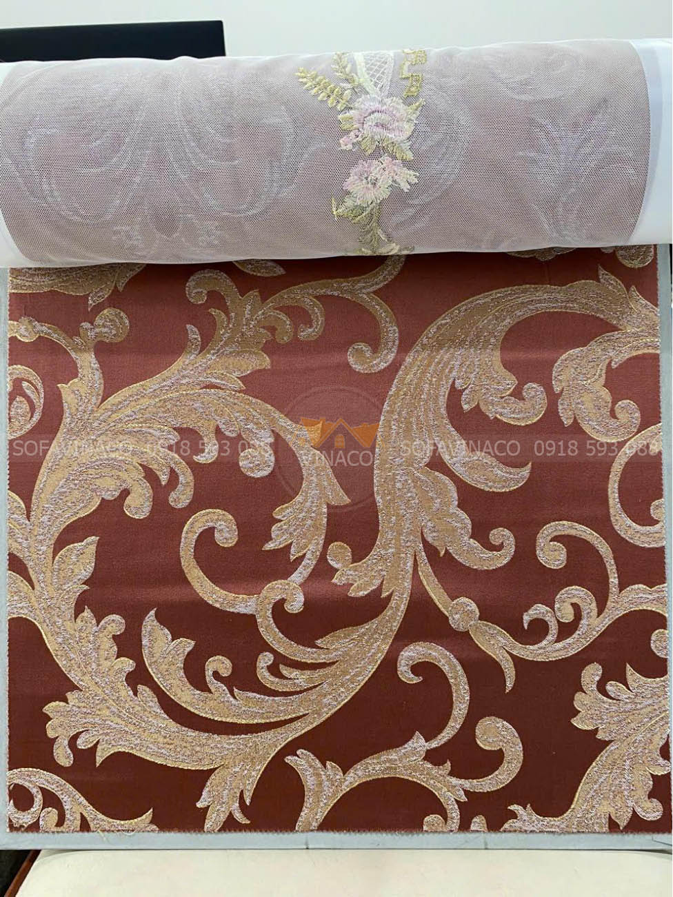 Mẫu vải Thổ Nhĩ Kỳ với nhiều chi tiết sặc sỡ khác nhau